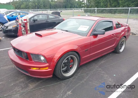 2007 Ford Mustang z USA, uszkodzony, nr VIN 1ZVHT82H675338024